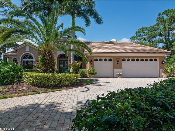 3rd image of 10120 Bay Tree Ct