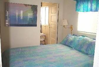 4th image of 719 Vanitie Ct