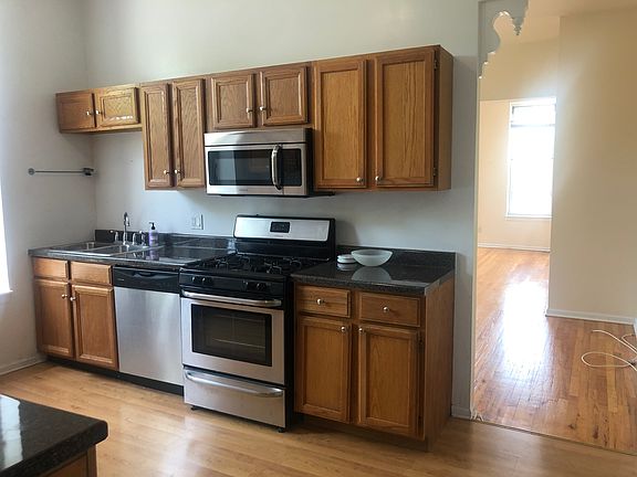 5th image of 1659 W Huron St #16592