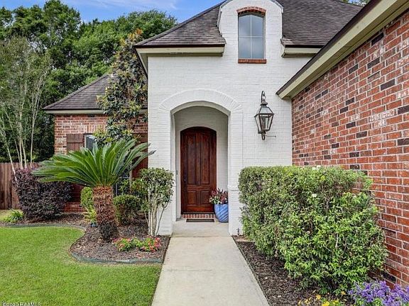 4th image of 414 Breemen Cir