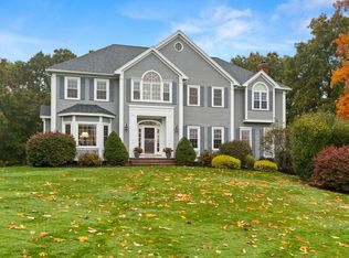 85 Windkist Farm Rd, North Andover, MA 01845