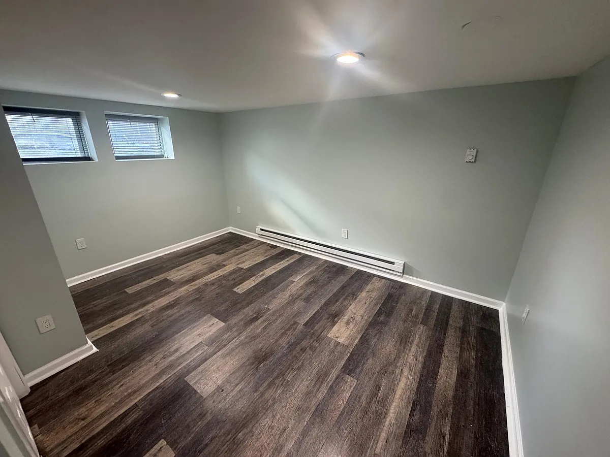 Building Photo - 238 Columbia Ave #2B