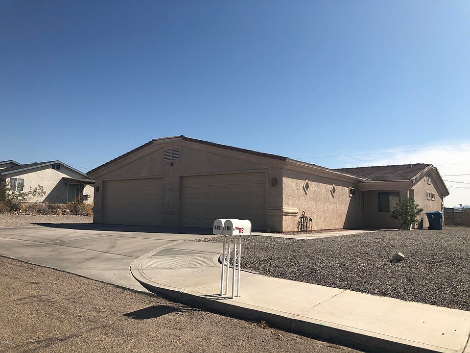 1st image of 2690 Palisades Dr