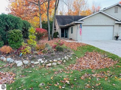 1285 Terrace Bluff Dr, Traverse City, MI, 49686