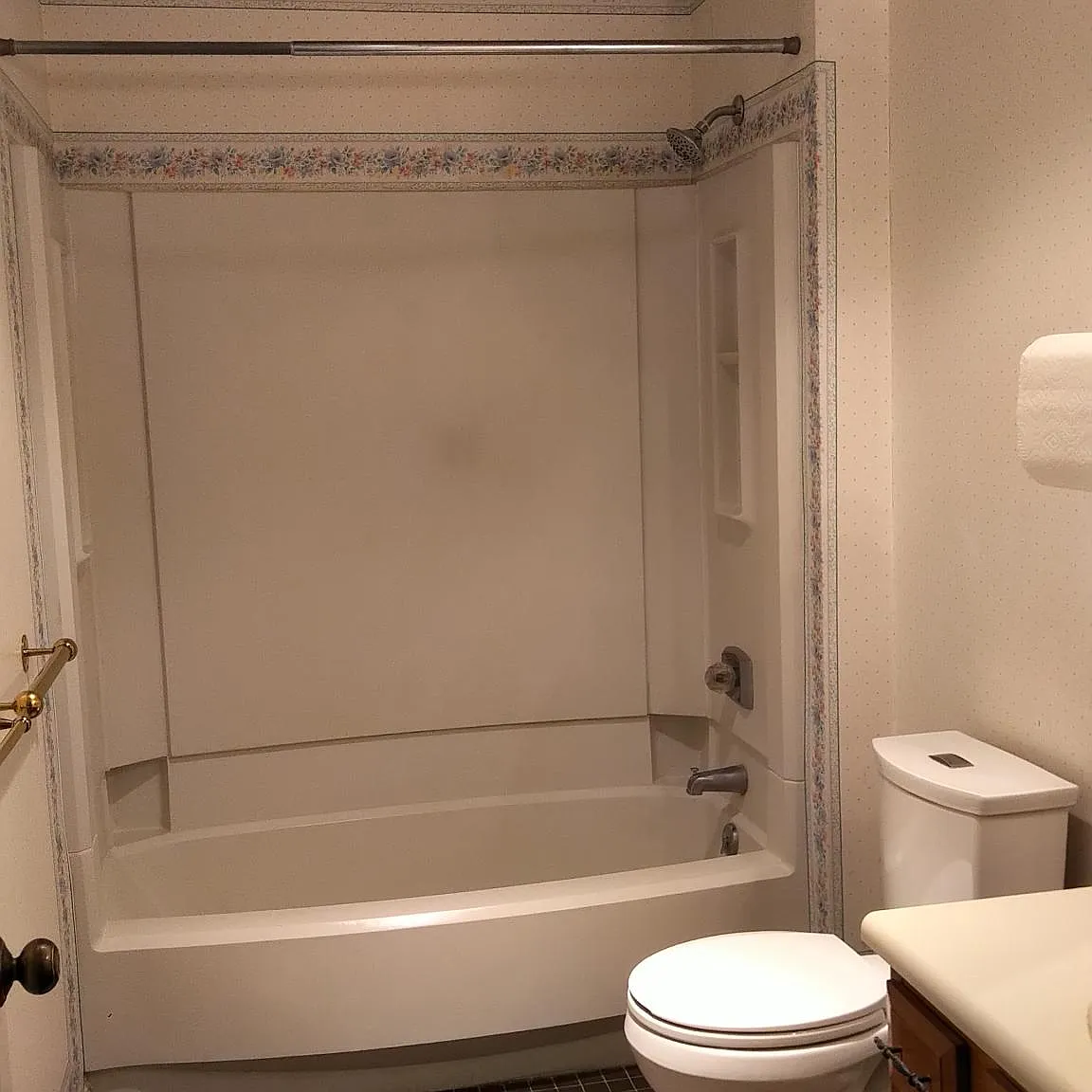 1 bed, 880 sqft, $1,550 — Photo 4