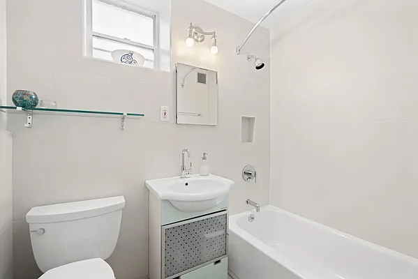 Sold by Argo Residential | media 19