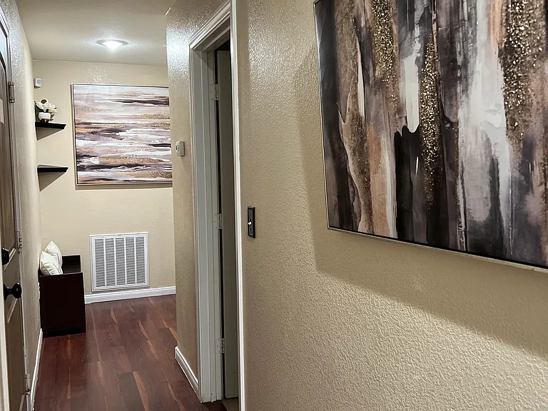 28 Yellow Peak Ave — Photo 10