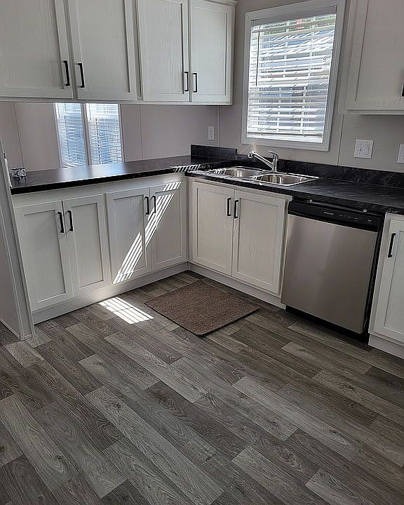 1st image of 1332 S Douglas Ave #121