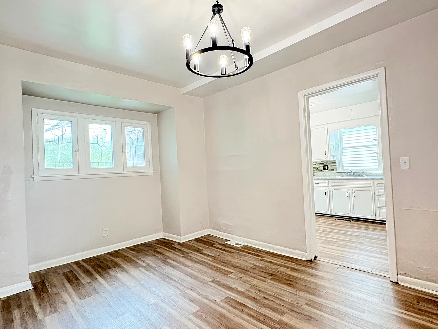 3 bed, 1281 sqft, $1,150 — Photo 2