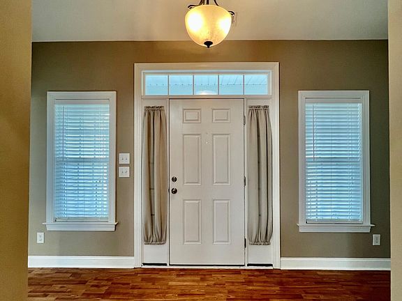 2nd image of 637 Savin Court