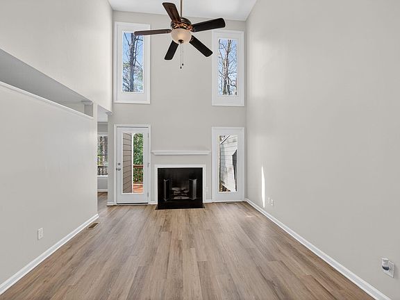 2nd image of 1430 Mahonia Ct