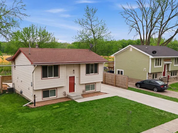 719 Winegardner Rd, Des Moines, IA 50317