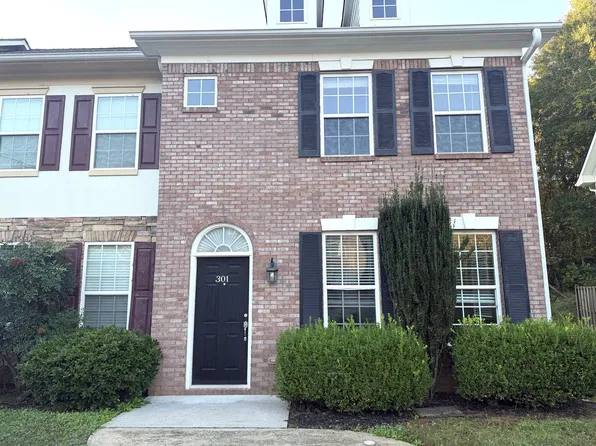 301 Hyde Park Ln #301, Demorest, GA 30535