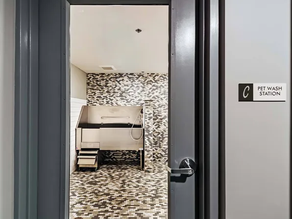 Cosmopolitan Apartments