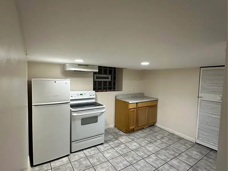 4730 N Kedvale Ave — Photo 5