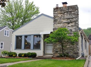 4365 S Lenox St, Milwaukee, WI 53207