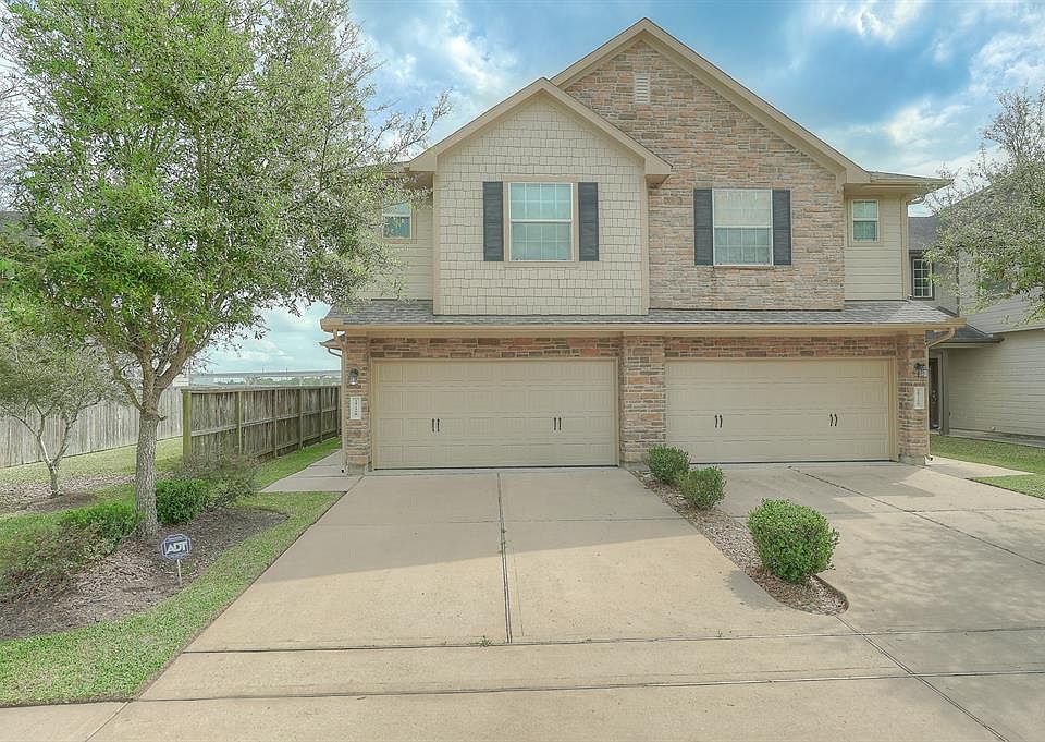 1st image of 2728 Maybrook Hollow Ln