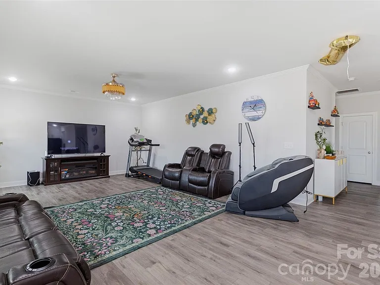 1136 Ashe Meadow Dr — Photo 9