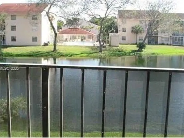 8475 SW 156th Ct APT 322, Miami, FL 33193