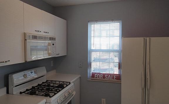 4th image of 5683 Snow Dr