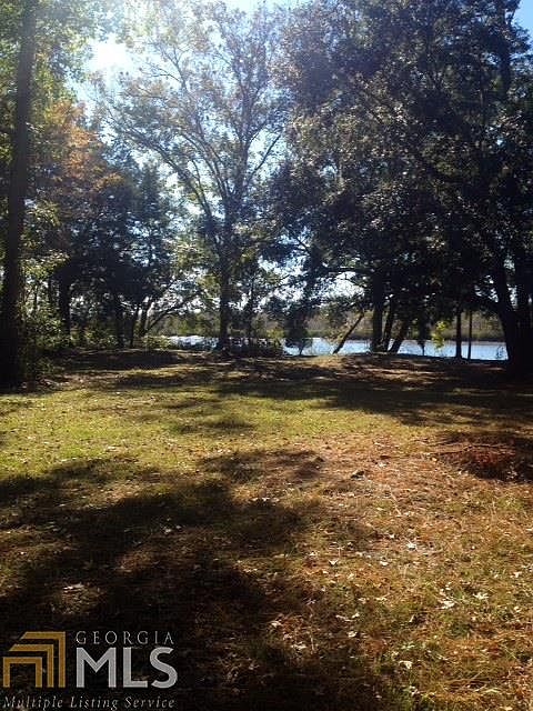 2nd image of 736 Hopewell Point Rd