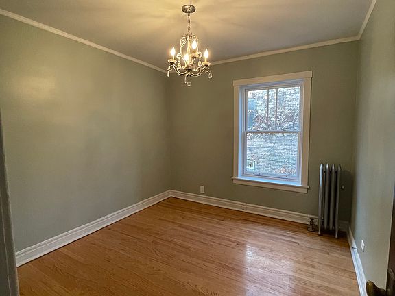 5th image of 2231 N Bissell St APT 2W