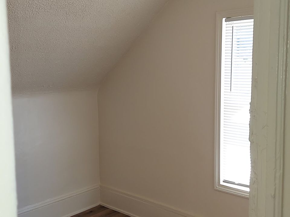 1st image of 4436 Storer Ave #Up