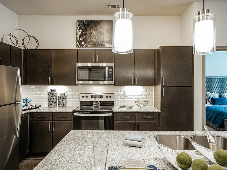 The Grand at Manor Apartments — Photo 44