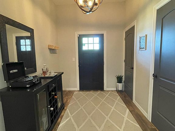 3rd image of 3304 Northglen Dr