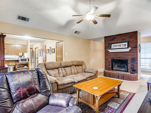 4th image of 6406 Running Creek Dr