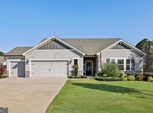 3705 Bridges Ct, Cumming, GA