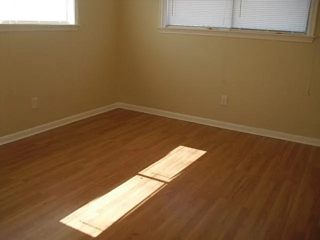208 Pink St — Photo 9
