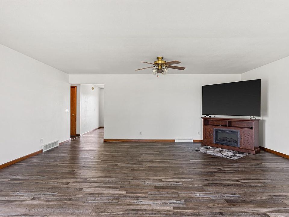 8225 COUNTY ROAD K, Arpin, WI 54410 MLS 22235121 Zillow