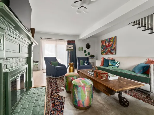 117 Eastern Ave, Essex, MA 01929