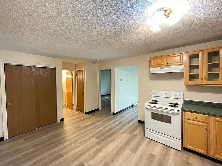 185 Loudon Rd #12 — Photo 2