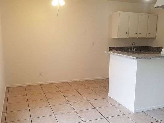 3rd image of 2109 E Westport Dr APT 2