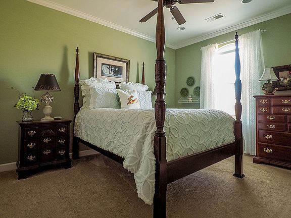 Bedroom #1