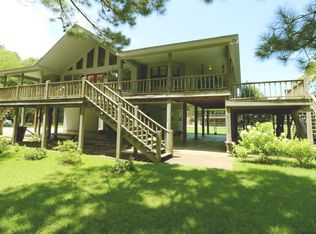 87 Riverside Dr, Columbus, MS 39702