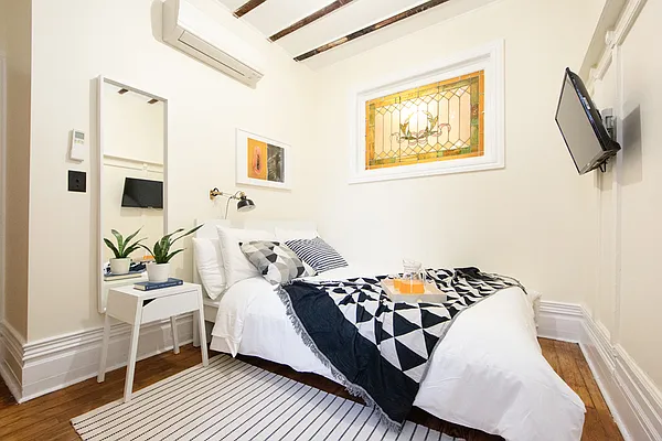 Rented by Triplemint | media 12