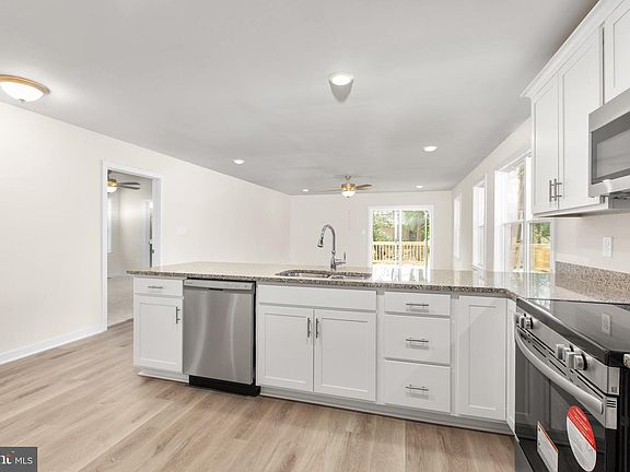 5th image of LOT 9 Albrough Blvd
