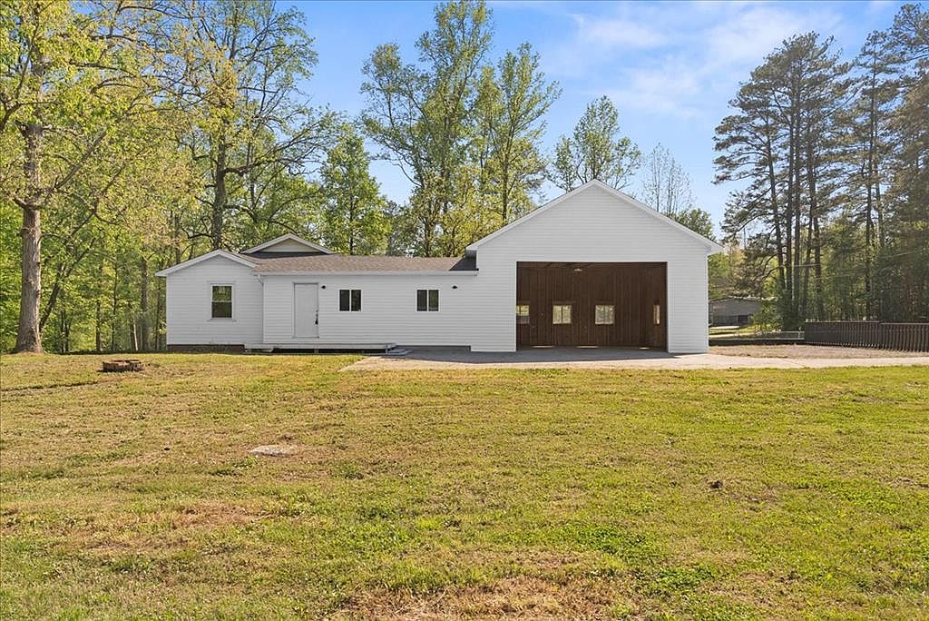 602 Dawnville Rd, Dalton, GA 30721 | MLS #135307 | Zillow