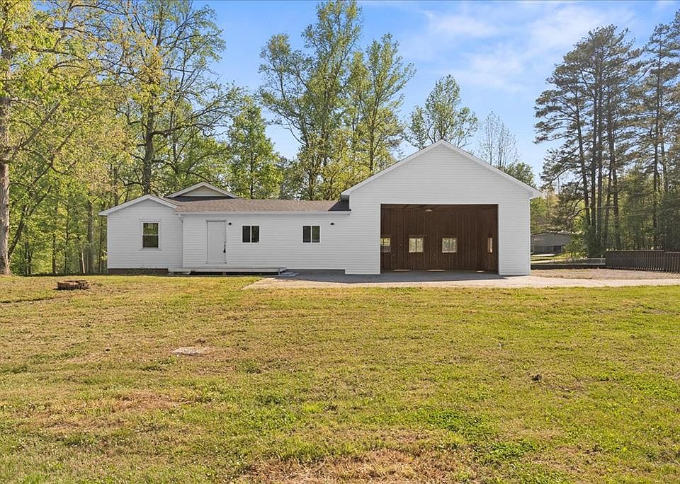 1st image of 602 Dawnville Rd