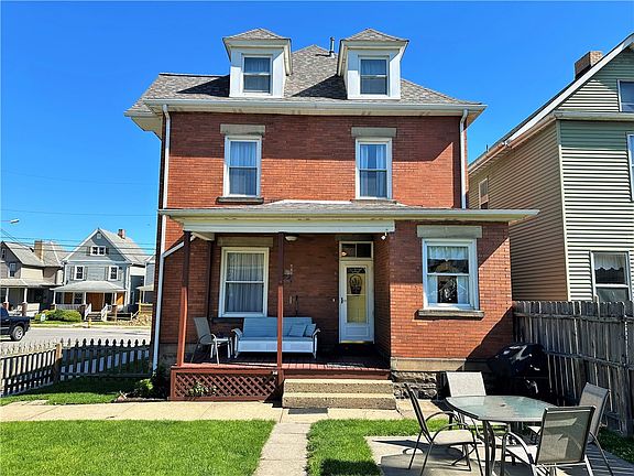 2nd image of 425 Wayne Ave