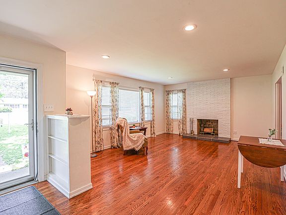 5th image of 4702 Buckner Ln