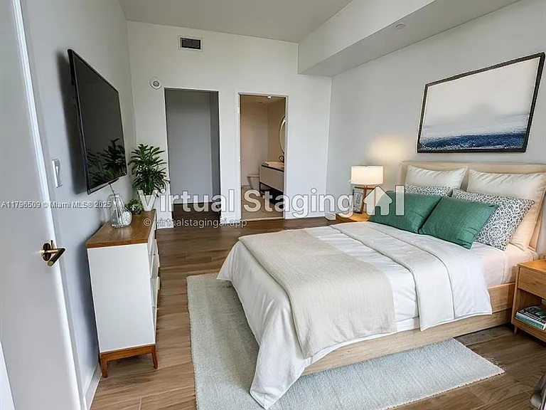 2678 Tigertail Ave #903 — Photo 10