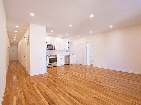 Rented by City Connections Realty | media 19