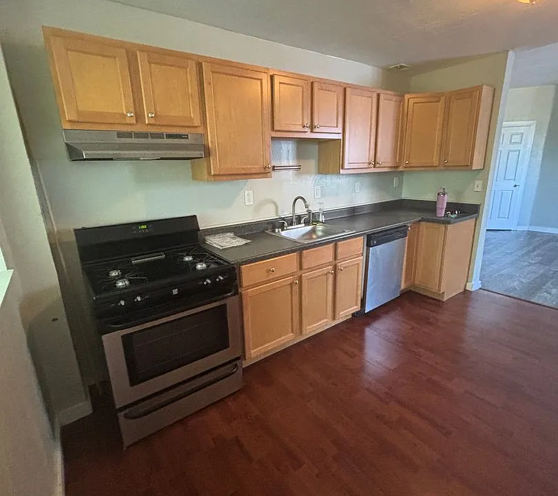 3822 Liberty Ave.