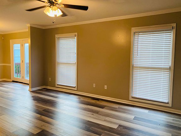 4th image of 9907 Martha Knight Cir