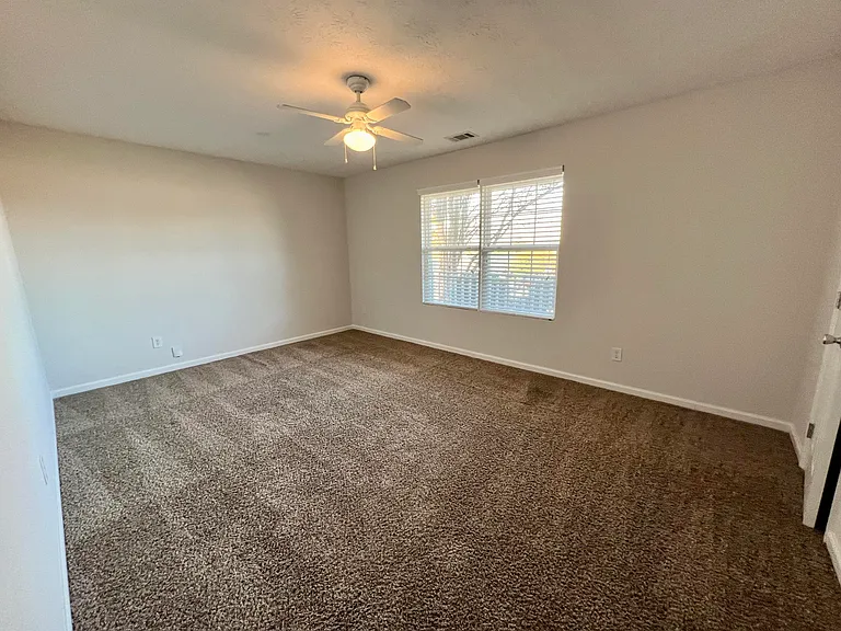 707 Porter Ln — Photo 36