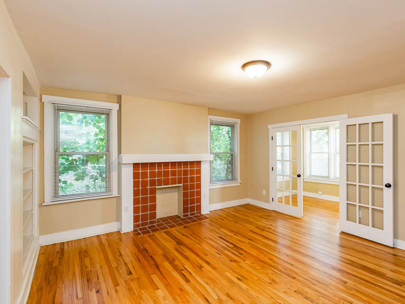 5836 Alderson — Photo 1
